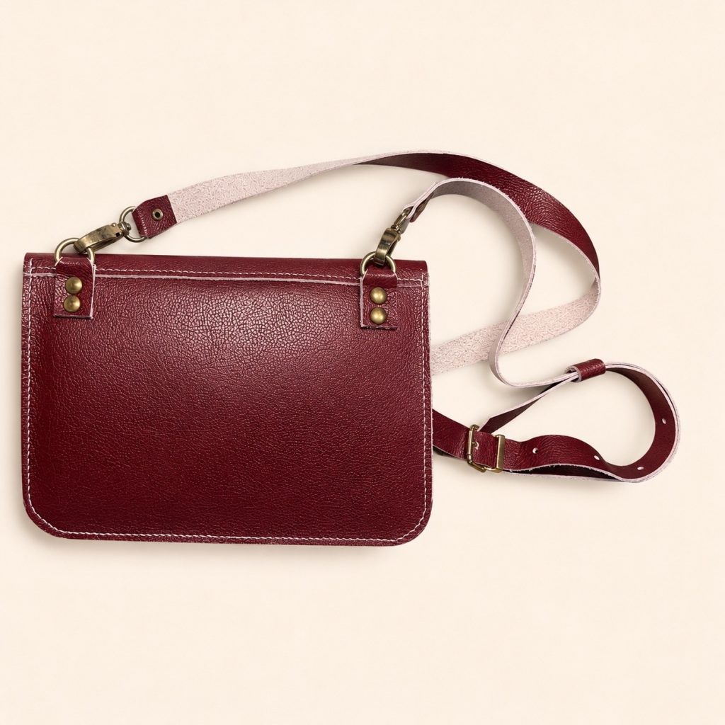 4-hour-leather-workshop-hoi-an-crossbody-bag-back