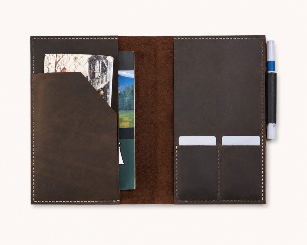 4-hour-leather-workshop-hoi-an-leather-notebook-cover-interior