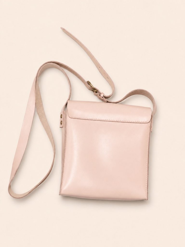 4-hour-leather-workshop-hoi-an-square-crossbody-bag-back