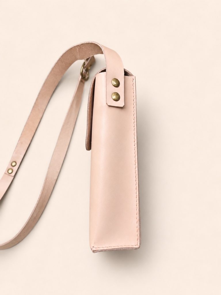 4-hour-leather-workshop-hoi-an-square-crossbody-bag-side